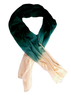 Grand foulard en soie fine couleurs dégradées